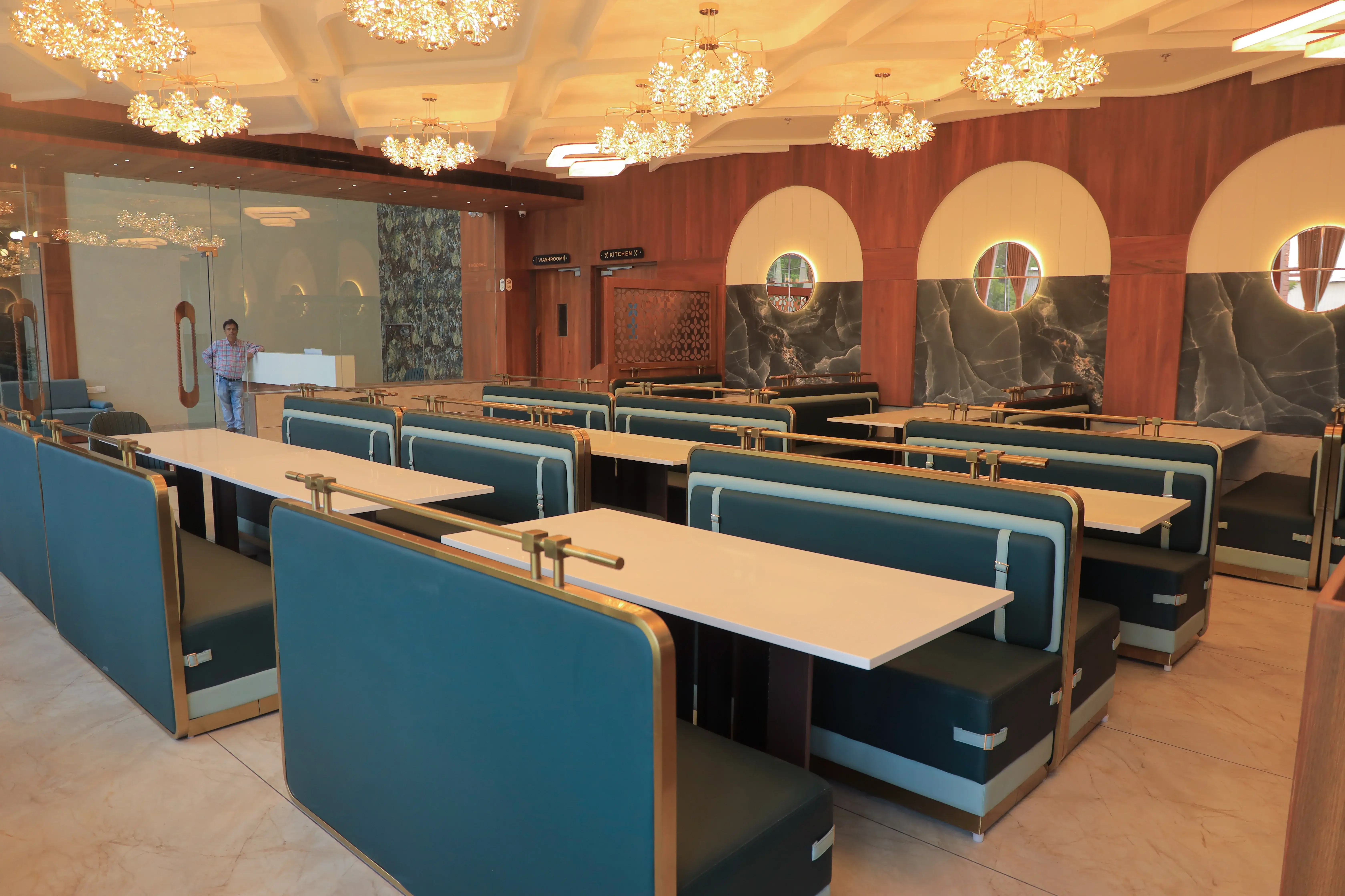 Auxilium Restaurant & Banquets