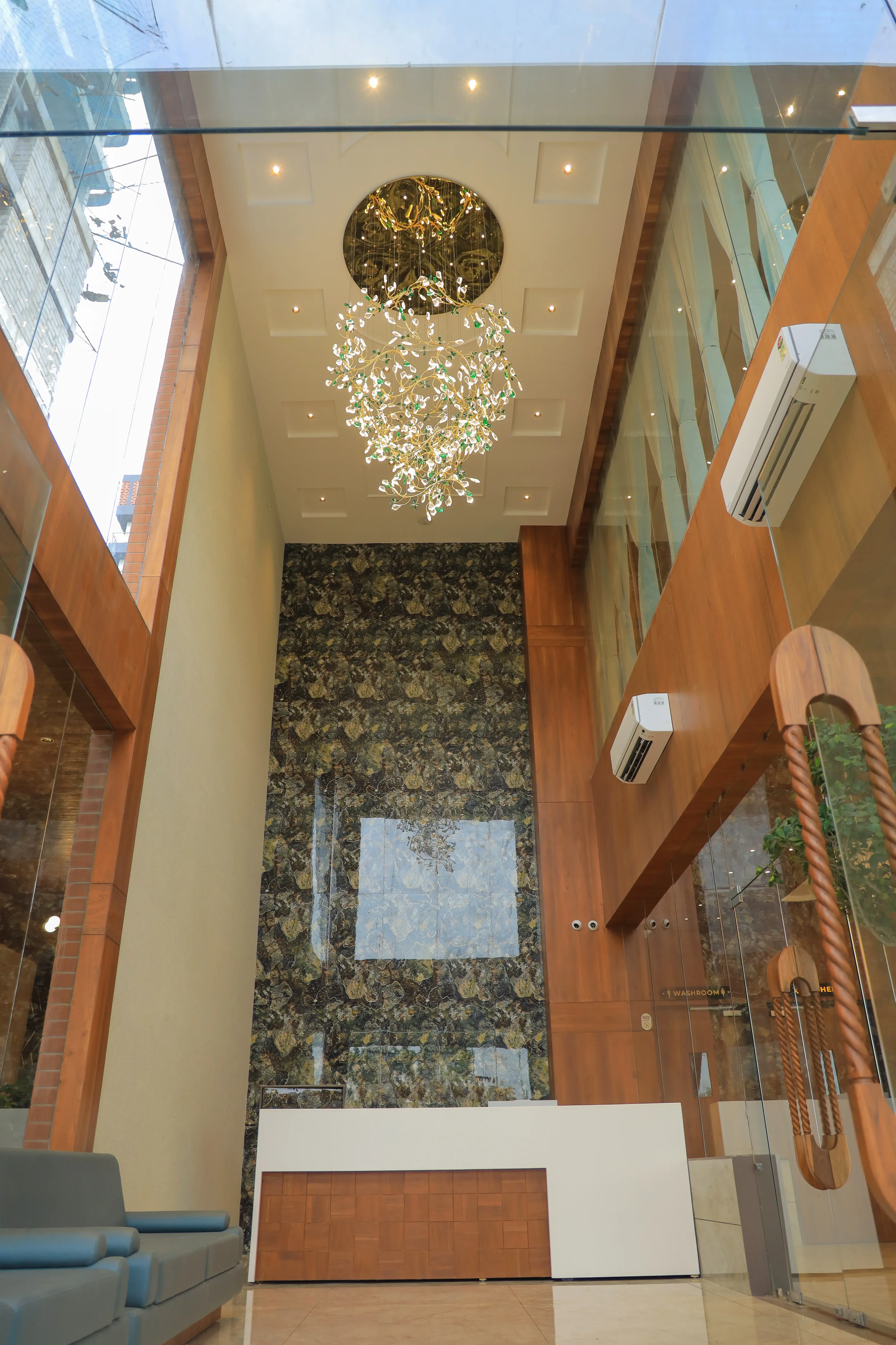 Auxilium Restaurant & Banquets