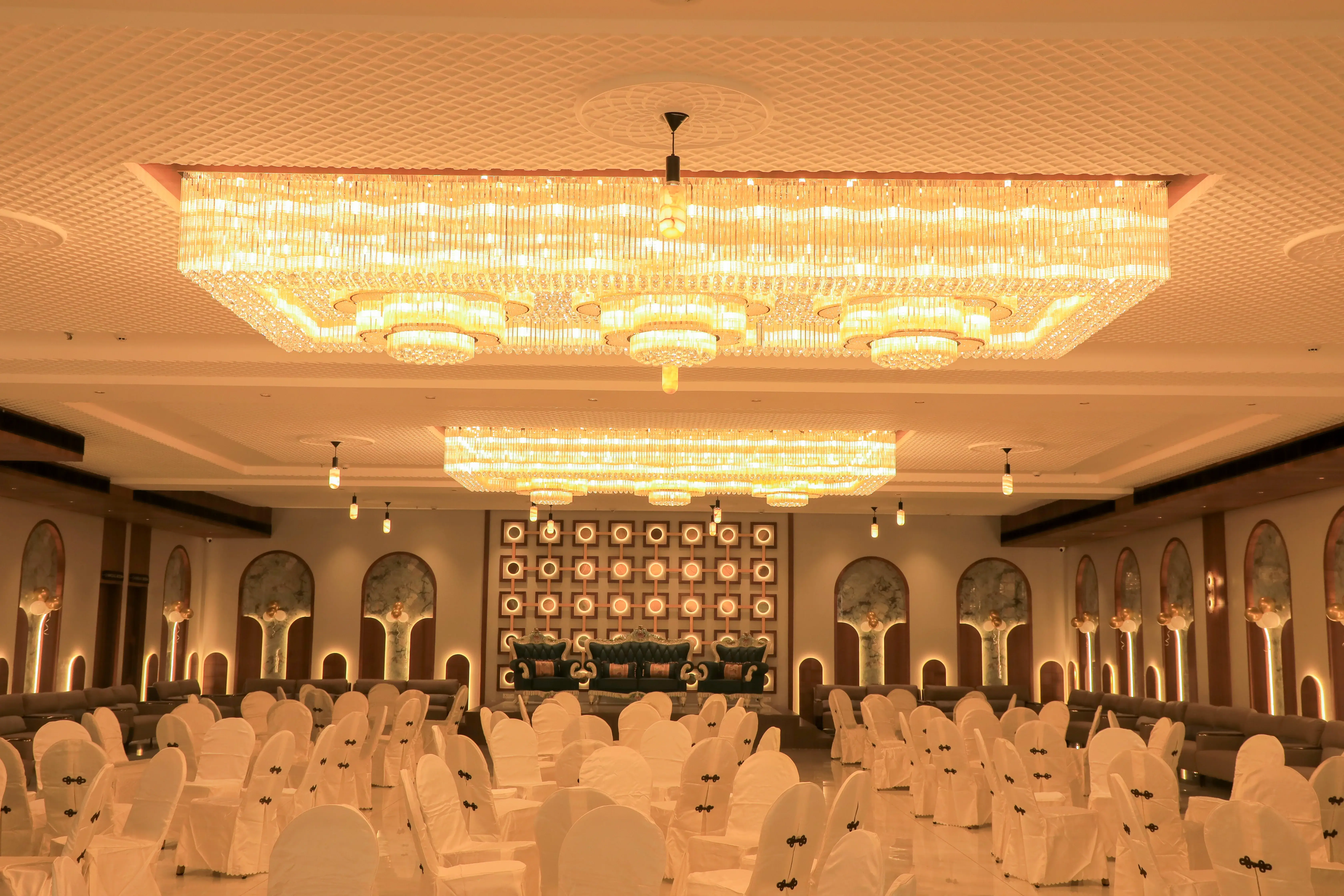 Auxilium Restaurant & Banquets